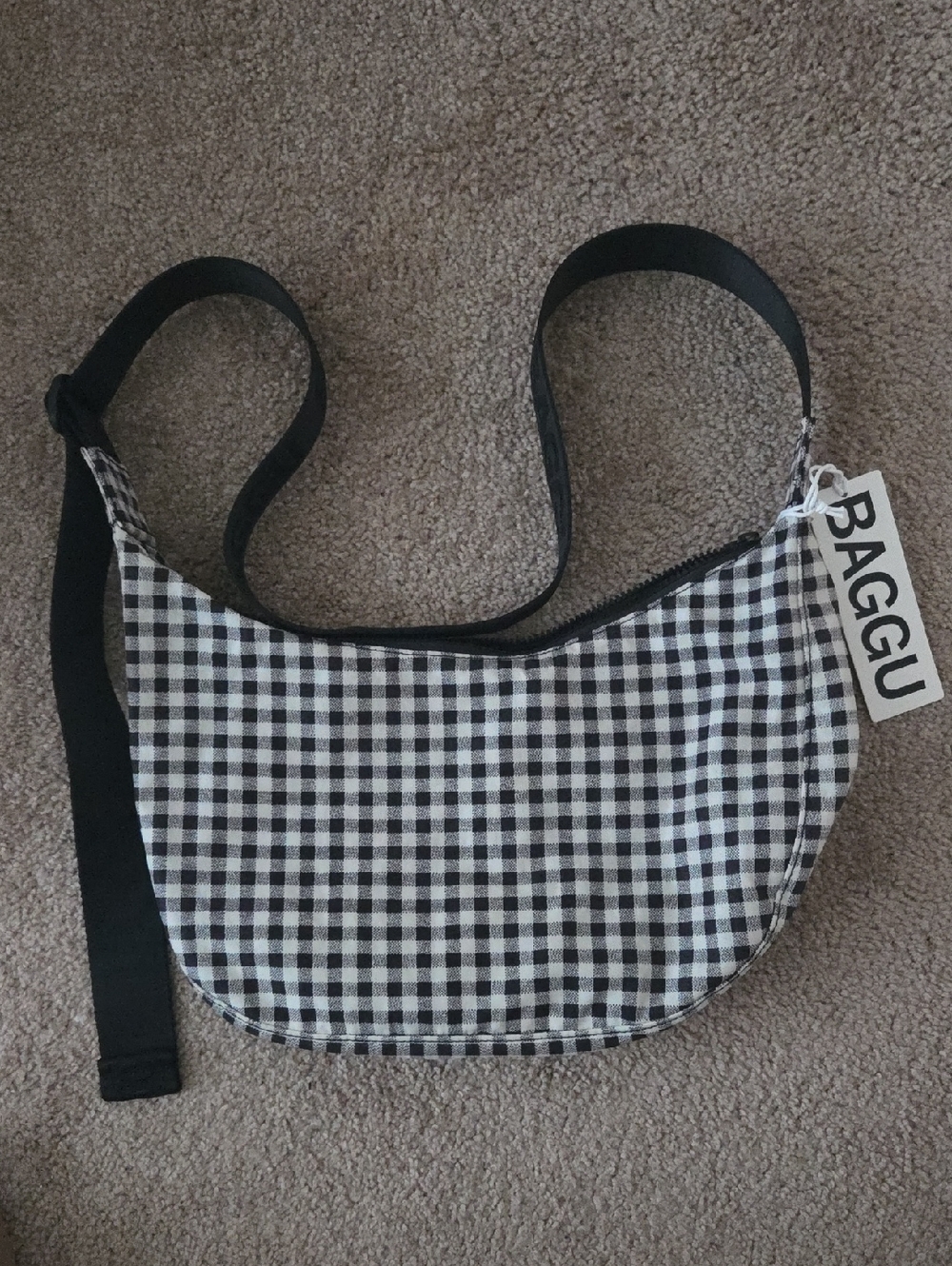 Baggu Medium Crescent in Black/White Gingham